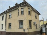 Einfamilienhaus mit Garage