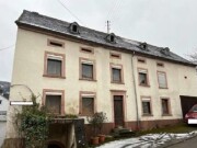 Einfamilienhaus mit Doppelgarage