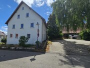 Wohnhaus mit Scheune, Stall und Werkstatt