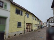 Wohn- und Geschäftshaus