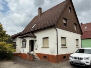 Einfamilienhaus mit Garage