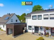 Neuwertige Doppelhaushälfte mit Wärmepumpe, Terrassen & Garten in Fr…