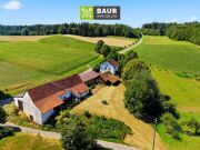 Seltenes Anwesen mit Wohnhaus, Stallungen & Scheunen auf 4.521 m² Gr…