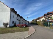Top renovierte 3-Zimmer-Wohnung + Stellplatz in ruhiger Wohnlage