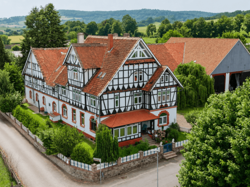 Großer, sanierter Resthof mit vielfältigen Nutzungsoptionen in idyll…