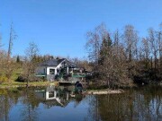 Zwangsversteigerung Einfamilienhaus mit Garage, Wintergarten und Teichgrundstücken