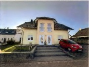 Wohnung mit Garage