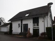 Einfamilienhaus mit Doppelgarage
