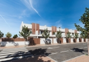Moderne Villa mit privatem Rooftop-Pool
