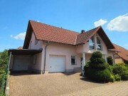 Einfamilienhaus mit Garage