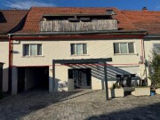 4,5-Zimmer-Wohnung mit Terrasse und Balkon