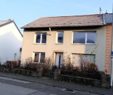 Einfamilienhaus mit Doppelgarage
