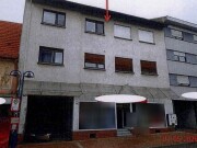 Wohn- und Geschäftshaus