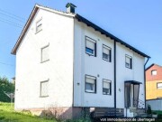 Zweifamilienhaus mit Reihengarage