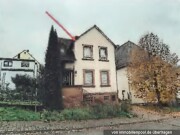 Einfamilienhaus mit Nebengebäude