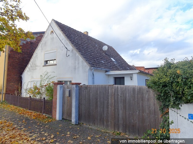 13_K_23_25-WB-BV_4-Foto-suedoestliche_Ansicht_EFH