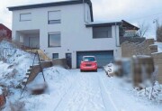 Einfamilienhaus mit Garage
