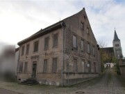 Wohnhaus mit Anbau