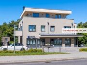 IMMOBERLIN.DE - Exzellentes KfW-55-Wohn-/Geschäftshaus mit Seeblick-…