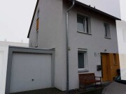 Einfamilien-Doppelhaushälfte mit Garage