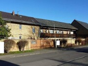 denkmalgeschützte Gebäudeteile eines ehemaligen Weinguts