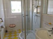 Dreiraumwohnung mit Garage und Garten zum Selbstverwirklichen