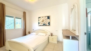 Sehr schöne, uneinsehbare Villa mit herrlicher Fernsicht und vielen …
