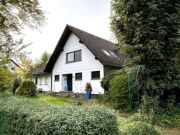 Vielseitig nutzbares Wohnhaus mit ELW / ruhige Ortsrandlage mit 2.77…