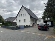 Einfamilienhaus mit Carport und Wintergarten
