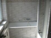 Großzügige 4-Zimmer mit Balkon, Wanne, Dusche und neues Laminat in z…
