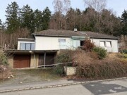 Einfamilienhaus mit Doppelgarage